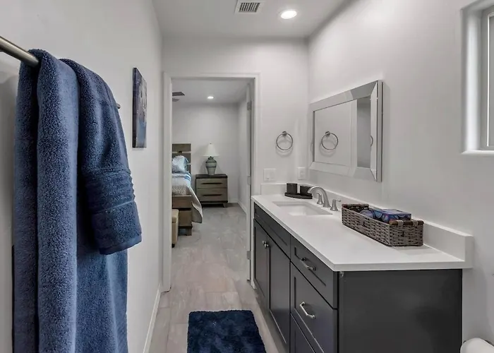 New Desert Casita - City&mountain Views - Pet Friendly Сasa de vacaciones *