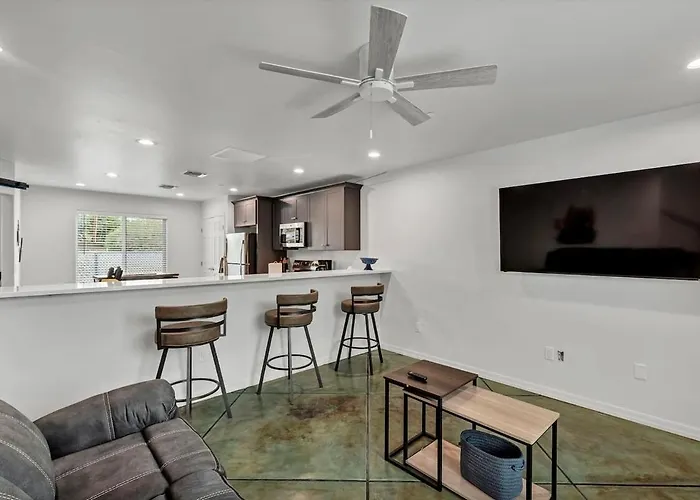 New Desert Casita - City&mountain Views - Pet Friendly Сasa de vacaciones Tucson