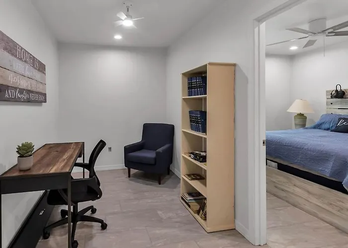 Сasa de vacaciones New Desert Casita - City&mountain Views - Pet Friendly *