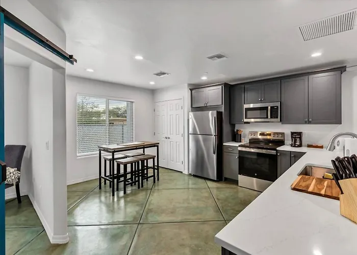 New Desert Casita - City&mountain Views - Pet Friendly Сasa de vacaciones Tucson